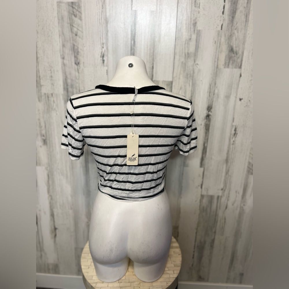 Crop top - Picture 2 of 5